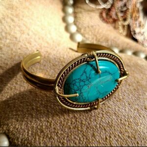Vintage  Turquoise  Oval Cuff Bracelet